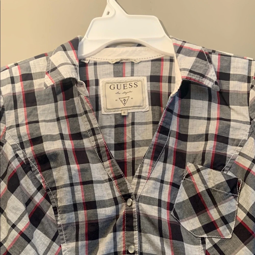 Guess Plaid Button Down Shirt in Pink Blue & White - Picture 2 of 11